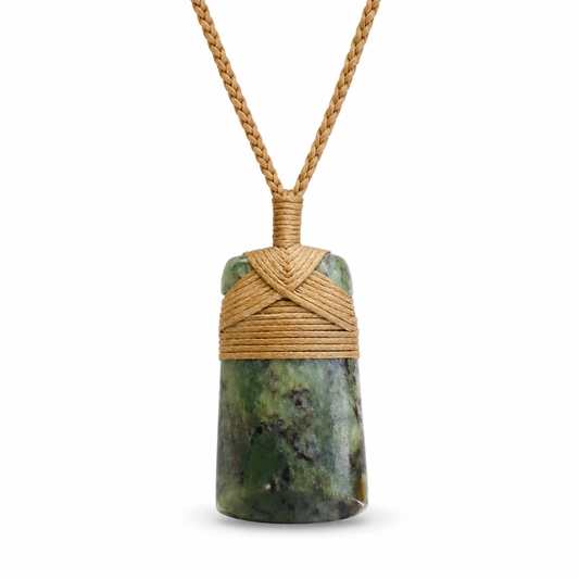 Hei Toki Pendant